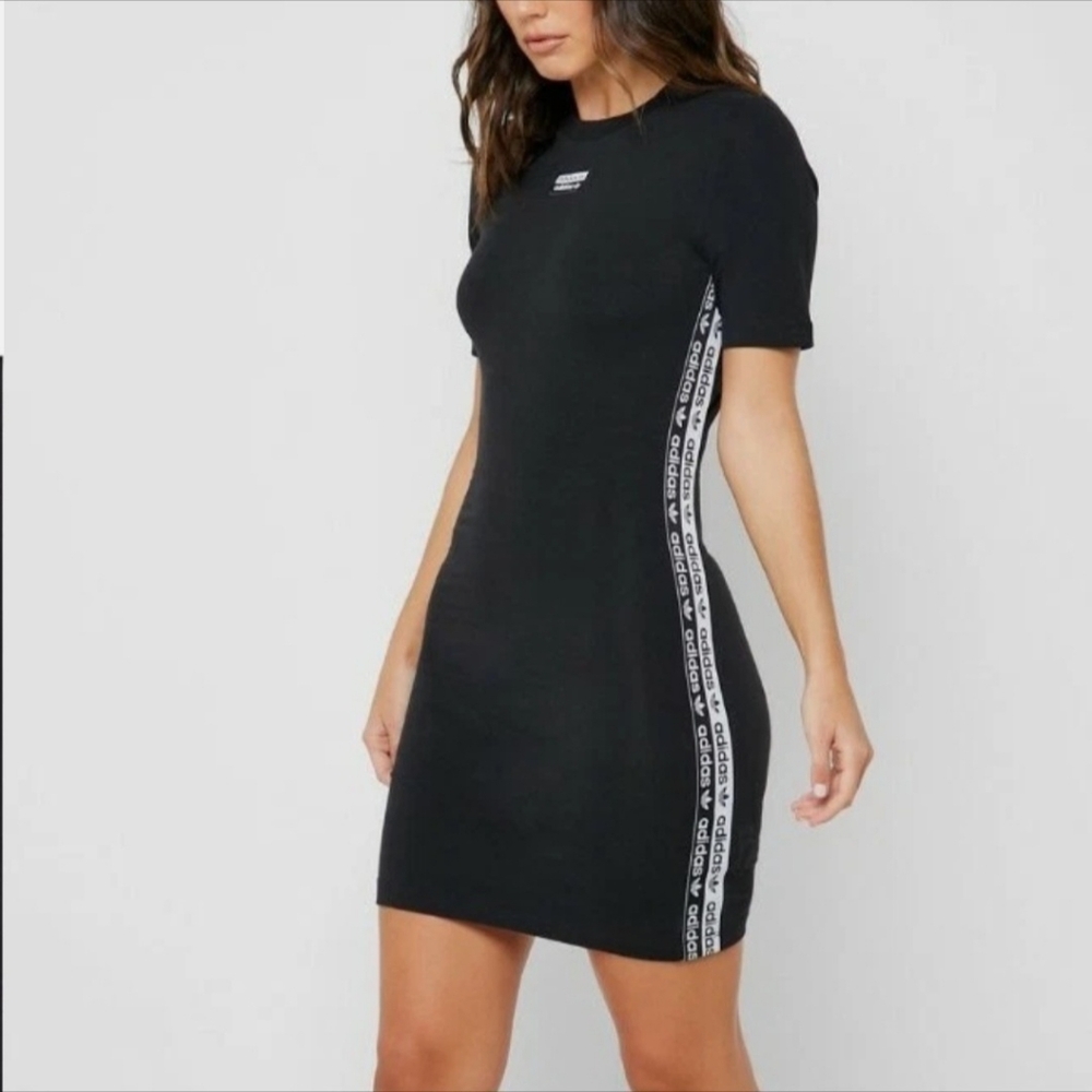 Adidas Athleisure Fitted Bodycon Dress Size M Medium NWOT Black & White